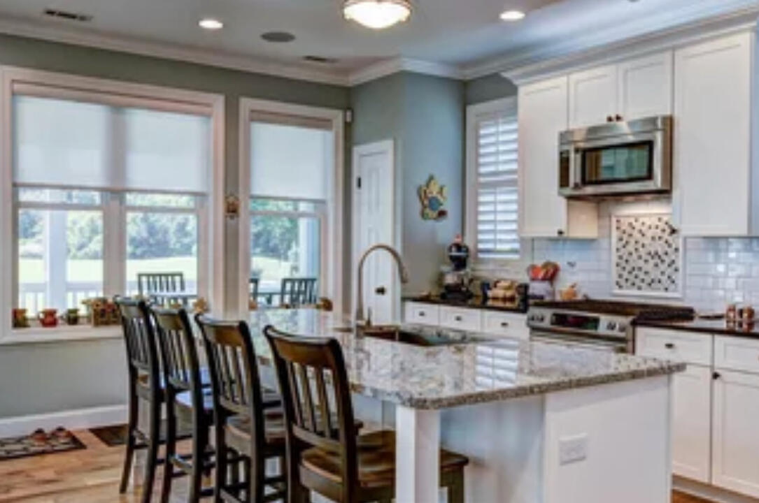 Kitchen Before Image